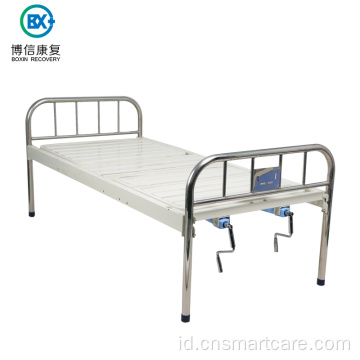 Tempat tidur perawatan rumah logam manual yang dapat disesuaikan